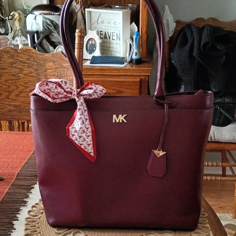Michael Kors Large Maddie Burgundy Tote Bag Nwot